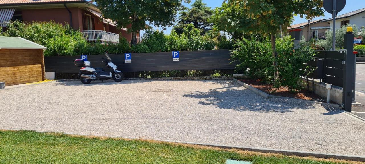 Appartamento Il Melograno Peschiera del Garda Exterior foto